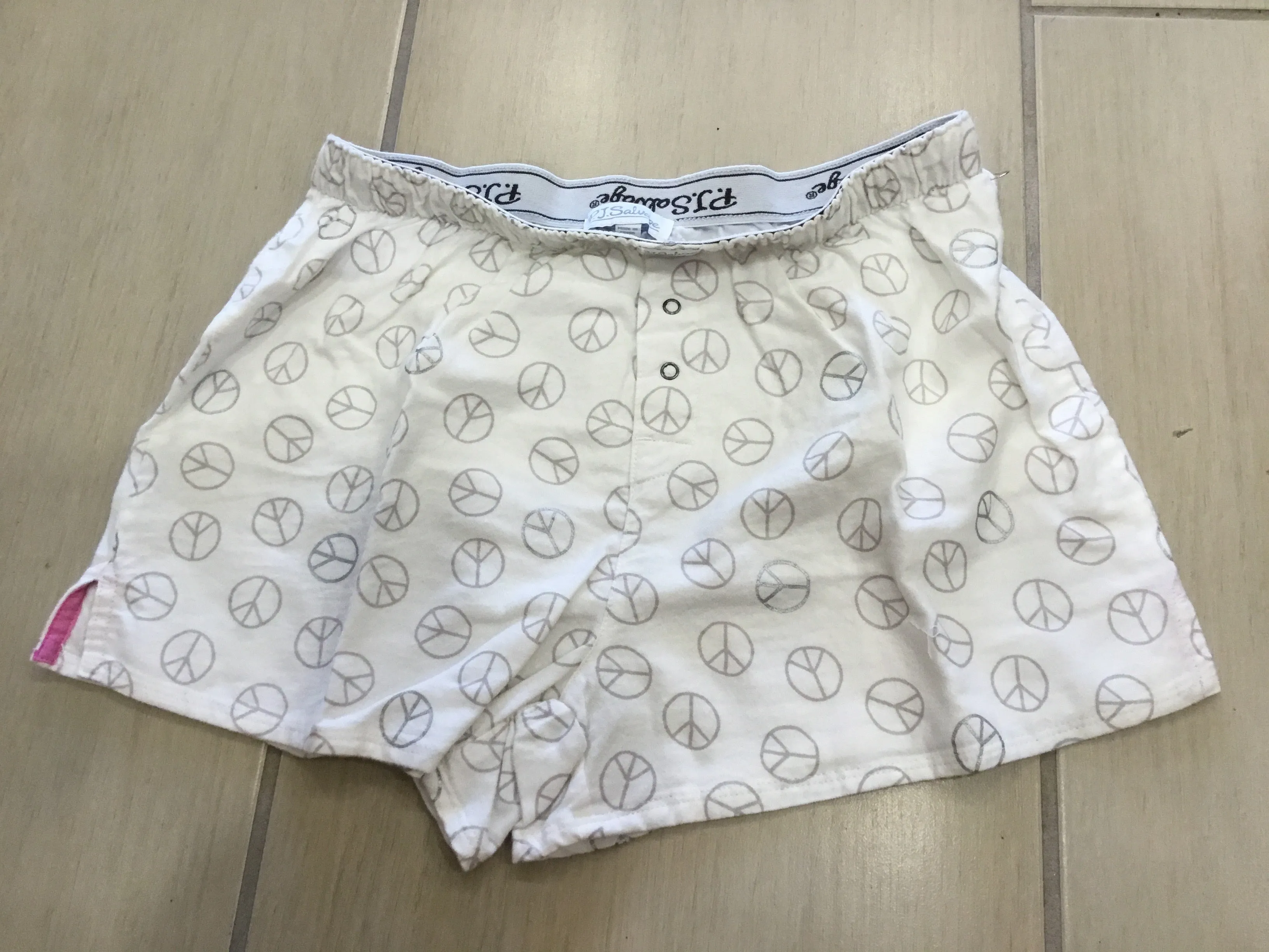 PJ SALVAGE-PEACE FLANNEL SHORT-IVORY/GREY