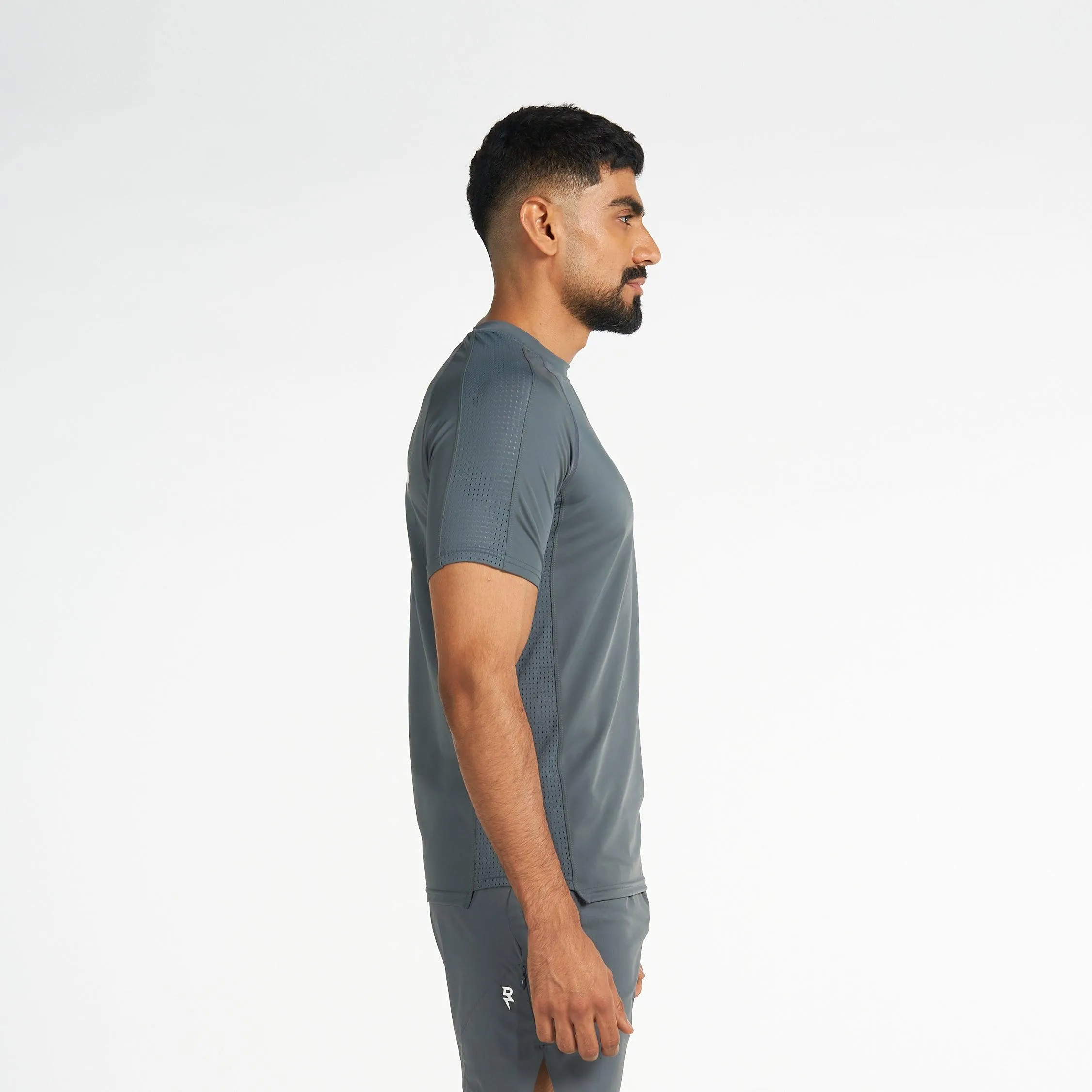 Sportswear T-Shirt - Turbulence Grey